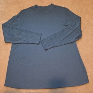 LOGO by Lori Goldstein Women's Long Sleeve Shirt